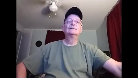 kabriggs137 online show from February 26, 2025, 11:59 pm