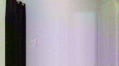 Angie Dawn 24 online show from January 14, 2026, 11:42 pm