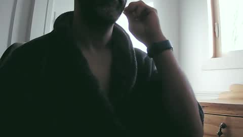 kaduraska online show from November 9, 2025, 4:27 pm