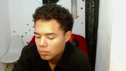 kael_fox online show from April 10, 2026, 6:56 pm