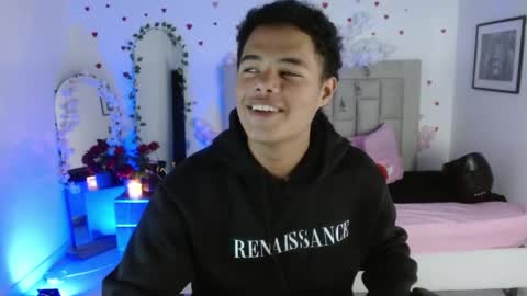 kael_fox online show from April 15, 2026, 7:58 pm