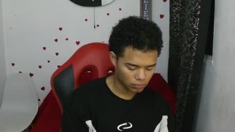 kael_fox online show from April 16, 2026, 6:41 pm