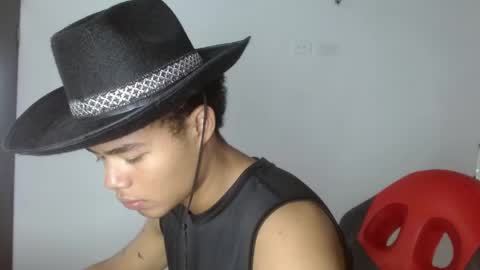 kael_fox online show from April 19, 2026, 5:34 pm