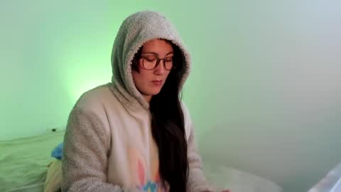 ChloeIndependient model online show from December 11, 2024, 5:53 am