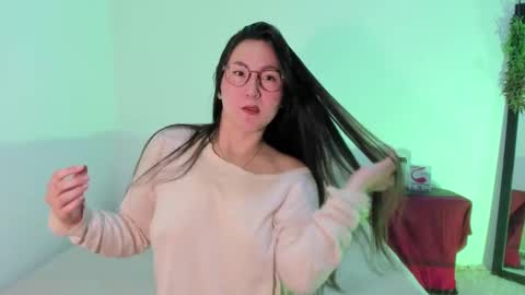 ChloeIndependient model online show from March 9, 2025, 3:05 pm