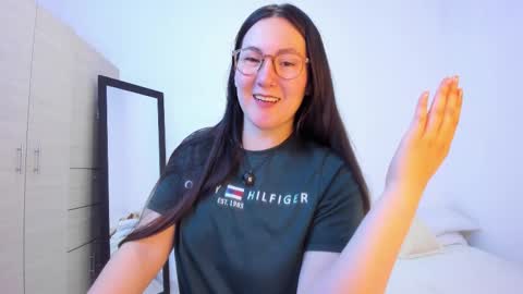 ChloeIndependient model online show from November 27, 2025, 3:47 pm