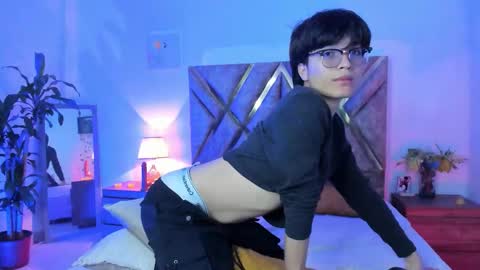 Kai online show from March 25, 2026, 8:37 pm