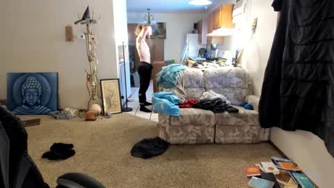 Kaiku77 online show from December 2, 2025, 8:15 pm