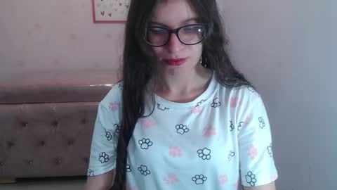 Snapshot of kailee_ch chatting on April 11, 2026, 12:31 pm Kailee online show from April 11, 2026, 12:31 pm