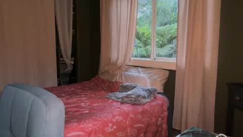 Kailee Smile online show from April 4, 2026, 4:33 am