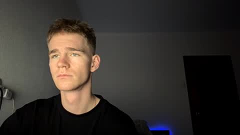 Vlad online show from November 19, 2025, 10:21 pm