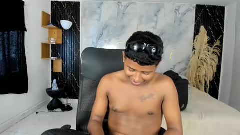 kaiser_alpha777 online show from April 22, 2026, 3:57 pm