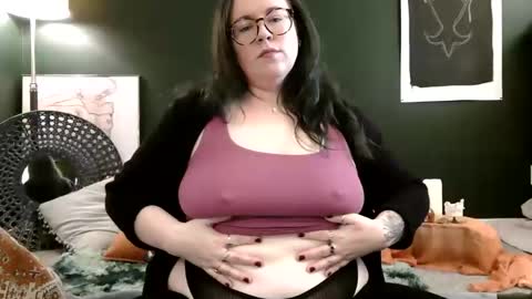 kaitrosss online show from March 16, 2026, 6:23 pm