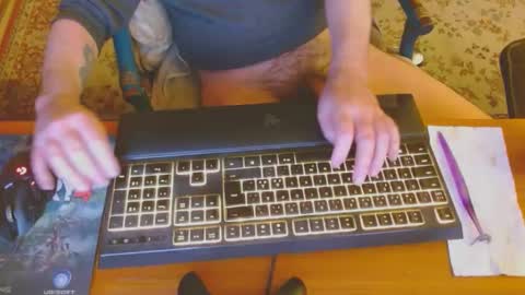 Leon online show from January 22, 2025, 9:21 pm