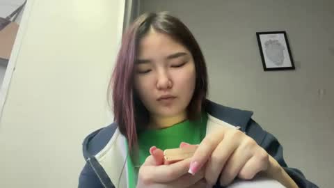 Snapshot of kalalinet chatting on April 19, 2026, 1:21 pm Sakura online show from April 19, 2026, 1:21 pm