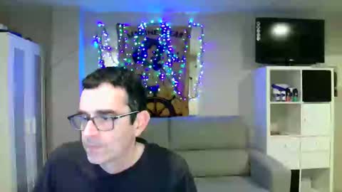 Snapshot of kalem48 chatting on December 12, 2024, 12:38 am MusicMen49 online show from December 12, 2024, 12:38 am