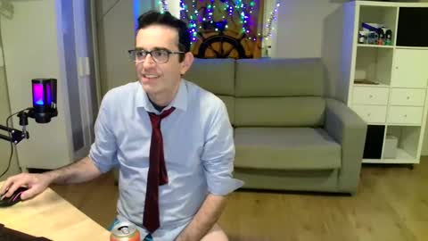 Snapshot of kalem48 chatting on December 26, 2024, 8:32 pm MusicMen49 online show from December 26, 2024, 8:32 pm