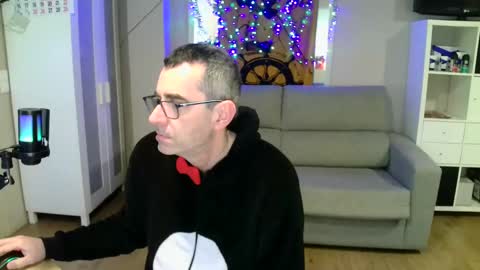 Snapshot of kalem48 chatting on January 5, 2025, 9:05 am MusicMen49 online show from January 5, 2025, 9:05 am