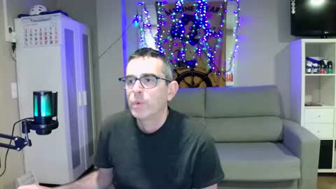 Snapshot of kalem48 chatting on January 11, 2025, 5:07 pm MusicMen49 online show from January 11, 2025, 5:07 pm