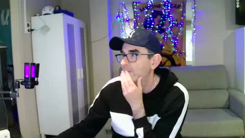 Snapshot of kalem48 chatting on January 26, 2025, 2:41 pm MusicMen49 online show from January 26, 2025, 2:41 pm