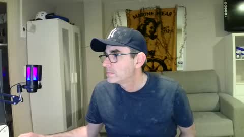 Snapshot of kalem48 chatting on January 30, 2025, 12:18 am MusicMen49 online show from January 30, 2025, 12:18 am