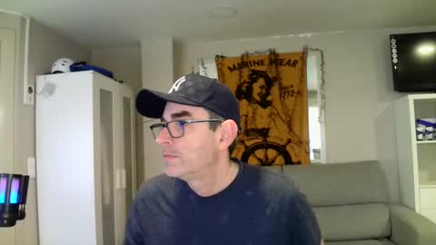 Snapshot of kalem48 chatting on January 30, 2025, 11:01 am MusicMen49 online show from January 30, 2025, 11:01 am