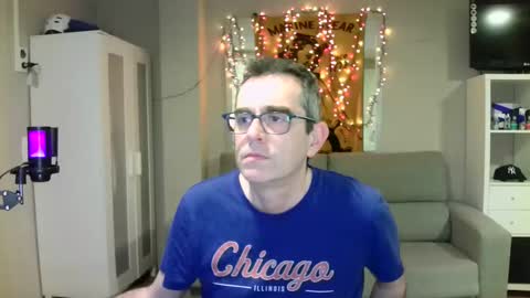 Snapshot of kalem48 chatting on February 8, 2025, 11:02 pm MusicMen49 online show from February 8, 2025, 11:02 pm