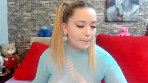 Snapshot of kalindahot chatting on November 16, 2025, 7:08 pm kalindahot online show from November 16, 2025, 7:08 pm