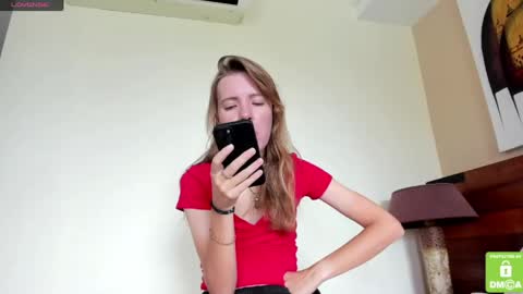 Snapshot of kalisee_ chatting on May 14, 2026, 6:53 am Kalisee online show from May 14, 2026, 6:53 am