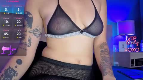 Snapshot of kallen_kozuky chatting on June 11, 2026, 8:18 pm KALLEN online show from June 11, 2026, 8:18 pm