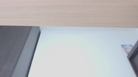 Hannah online show from December 21, 2025, 11:34 pm