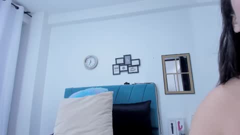 Kamilalopez online show from February 8, 2026, 7:17 pm