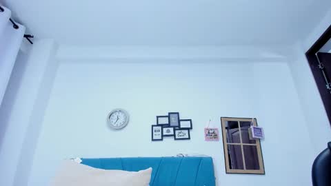 Kamilalopez online show from March 1, 2026, 10:23 pm