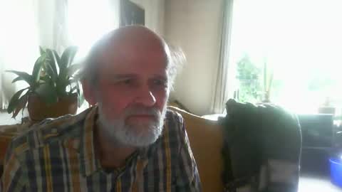 kamabo2 online show from April 12, 2026, 5:18 pm