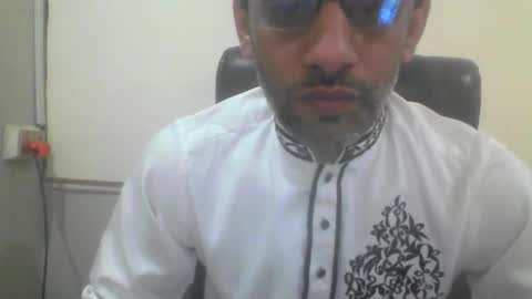 kami99099 online show from May 7, 2026, 5:02 am