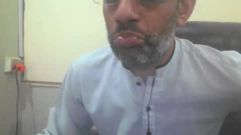 kami99099 online show from May 12, 2026, 5:48 am