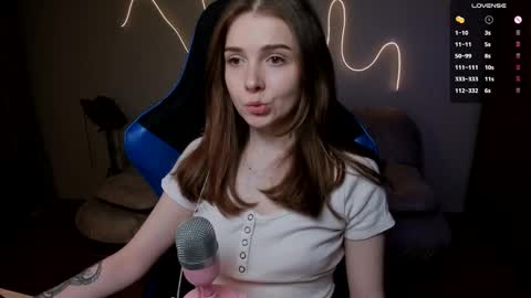 Snapshot of kami_mur chatting on March 12, 2025, 7:06 pm Kami mur online show from March 12, 2025, 7:06 pm