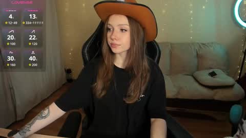 Snapshot of kami_mur chatting on December 16, 2025, 4:39 am Kami mur online show from December 16, 2025, 4:39 am