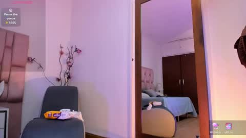 Snapshot of kamila_arias chatting on April 27, 2026, 12:36 pm online show from April 27, 2026, 12:36 pm