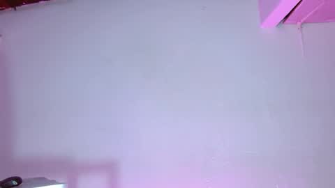 Snapshot of kamila_ruiz chatting on February 23, 2025, 10:20 pm kamila_ruiz online show from February 23, 2025, 10:20 pm