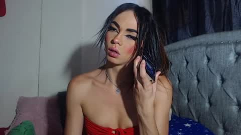 Snapshot of kamilathopsom chatting on July 15, 2026, 11:10 pm CAMILA SANTAMARIA online show from July 15, 2026, 11:10 pm