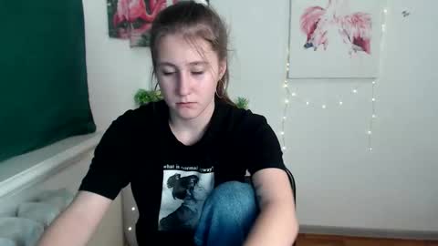 kamilla_love_ online show from October 29, 2025, 3:36 pm