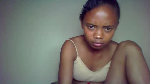 Snapshot of kamillah69 chatting on November 10, 2025, 7:13 pm kamillah69 online show from November 10, 2025, 7:13 pm