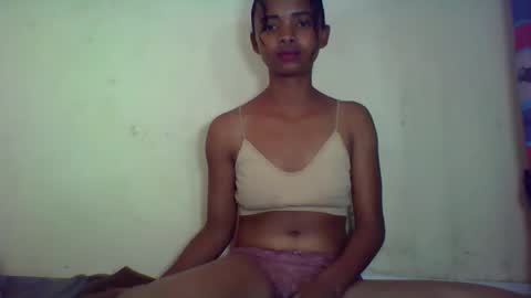 Snapshot of kamillah69 chatting on November 12, 2025, 10:04 am kamillah69 online show from November 12, 2025, 10:04 am