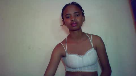 Snapshot of kamillah69 chatting on November 14, 2025, 6:34 am kamillah69 online show from November 14, 2025, 6:34 am