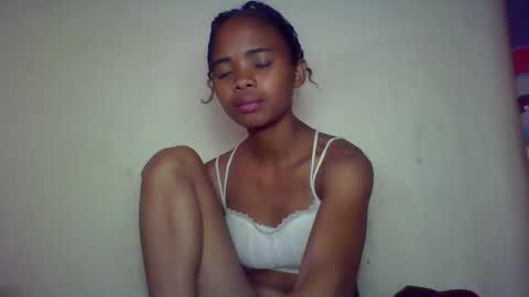 Snapshot of kamillah69 chatting on November 15, 2025, 6:55 am kamillah69 online show from November 15, 2025, 6:55 am