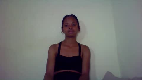 Snapshot of kamillah69 chatting on November 16, 2025, 12:44 pm kamillah69 online show from November 16, 2025, 12:44 pm