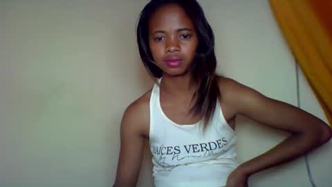 Snapshot of kamillah69 chatting on November 21, 2025, 7:51 am kamillah69 online show from November 21, 2025, 7:51 am