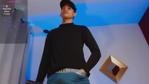 Kami online show from March 26, 2026, 8:14 pm