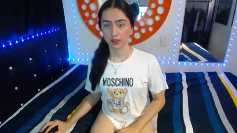 -- kammi -- online show from December 19, 2025, 1:34 am